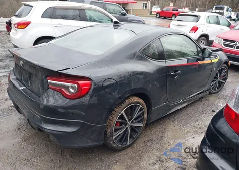 2019 Toyota 86 Trd Se z USA, uszkodzony, nr VIN JF1ZNAE15K9702433